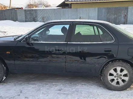 Toyota Camry 1993 года за 1 915 913 тг. в Семей – фото 4