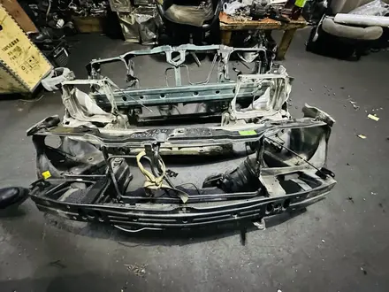 Мерседес W124 телевизор с кондиционером носик за 50 000 тг. в Алматы
