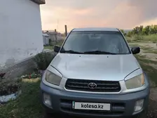 Toyota RAV4, 2000