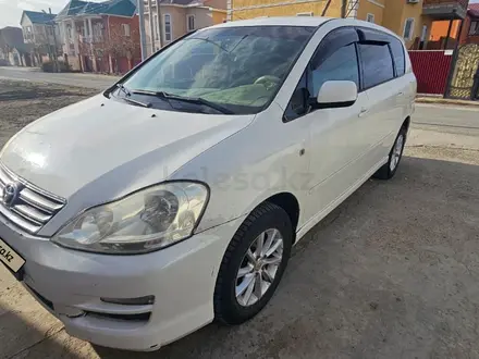 Toyota Ipsum 2006 года за 5 000 000 тг. в Атырау