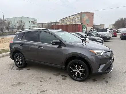Toyota RAV4 2017 года за 7 700 000 тг. в Актау – фото 2
