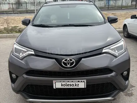 Toyota RAV4 2017 года за 7 700 000 тг. в Актау – фото 5