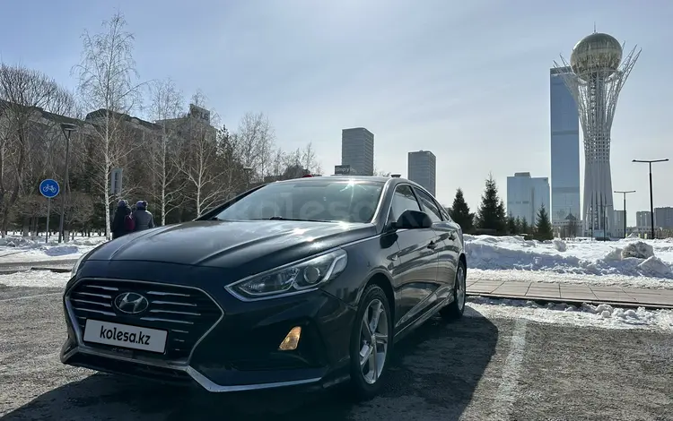 Hyundai Sonata 2018 года за 9 700 000 тг. в Астана