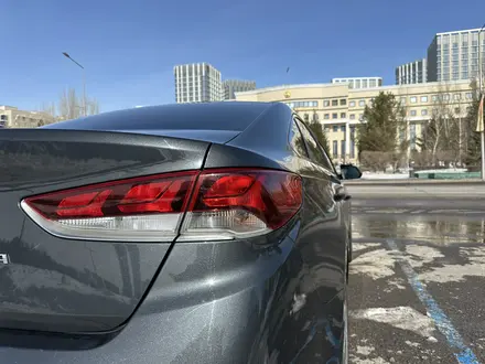 Hyundai Sonata 2018 года за 9 700 000 тг. в Астана – фото 9
