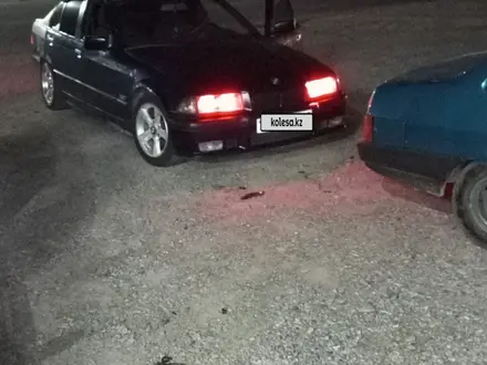 BMW 318 1992 года за 1 400 000 тг. в Шымкент – фото 12