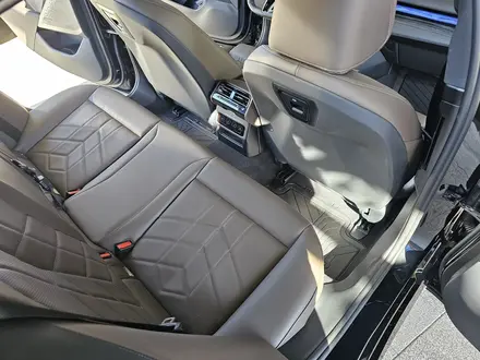 BMW 520 2024 года за 32 000 000 тг. в Алматы – фото 17