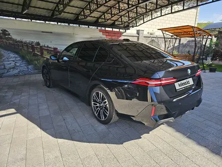 BMW 520 2024 года за 32 000 000 тг. в Алматы – фото 4