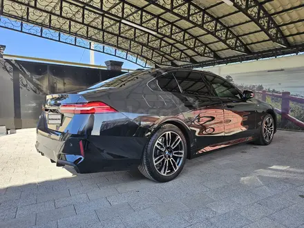 BMW 520 2024 года за 32 000 000 тг. в Алматы – фото 5