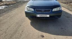 Toyota Camry 2000 года за 3 500 000 тг. в Кокшетау – фото 2