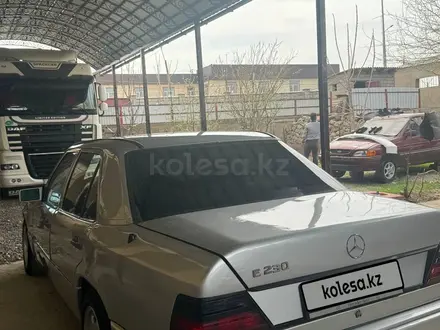 Mercedes-Benz E 230 1989 года за 1 600 000 тг. в Шымкент – фото 5