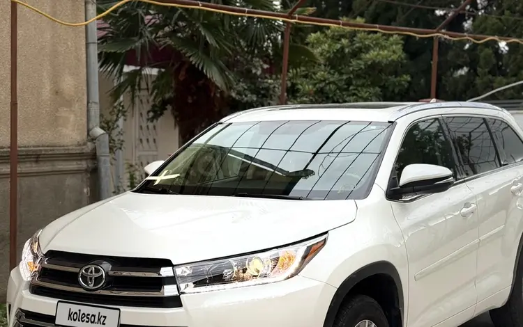 Toyota Highlander 2014 года за 11 000 000 тг. в Уральск