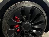 Диски Tesla 21 на model Y + шины разноразмерные за 450 000 тг. в Алматы – фото 4