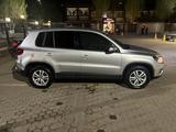 Volkswagen Tiguan 2013 годаүшін7 900 000 тг. в Астана – фото 2