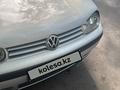 Volkswagen Golf 1998 годаүшін1 800 000 тг. в Алматы