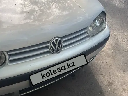 Volkswagen Golf 1998 года за 1 800 000 тг. в Алматы