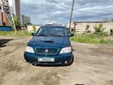 Kia Carnival 2003 года за 2 500 000 тг. в Астана – фото 2