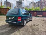 Kia Carnival 2003 года за 2 500 000 тг. в Астана – фото 3