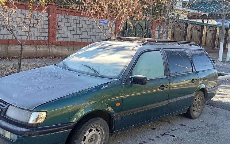 Volkswagen Passat 1995 годаfor1 400 000 тг. в Шымкент