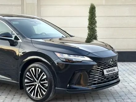 Lexus RX 350 2023 года за 31 000 000 тг. в Алматы – фото 3