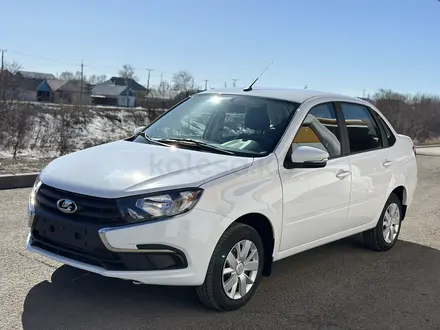 ВАЗ (Lada) Granta 2190 2023 года за 4 930 000 тг. в Уральск