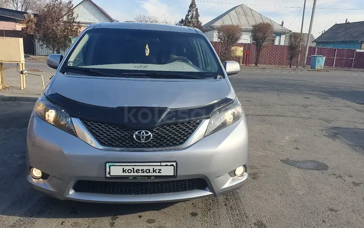 Toyota Sienna 2010 года за 11 500 000 тг. в Талдыкорган