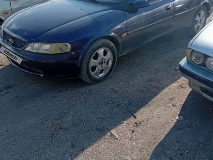 Opel Vectra 1995 года за 750 000 тг. в Шымкент – фото 4