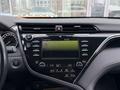 Toyota Camry Luxe 2021 года за 15 200 000 тг. в Астана – фото 15