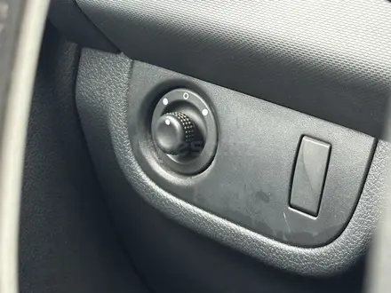 Renault Sandero Stepway 2015 года за 3 450 000 тг. в Караганда – фото 11