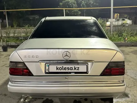 Mercedes-Benz E 280 1994 года за 2 200 000 тг. в Алматы – фото 5