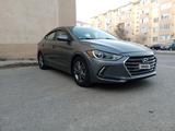 Hyundai Elantra 2017 годаfor5 200 000 тг. в Атырау – фото 2