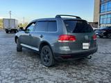 Volkswagen Touareg 2003 года за 4 300 000 тг. в Уральск – фото 4