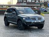 Volkswagen Touareg 2003 года за 4 300 000 тг. в Уральск