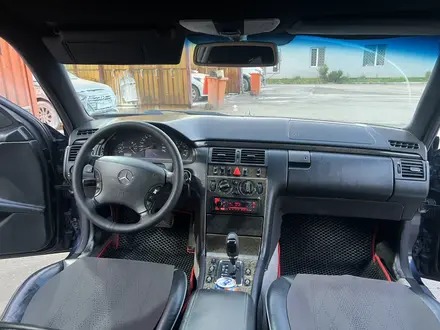 Mercedes-Benz E 320 1997 года за 2 900 000 тг. в Алматы – фото 7