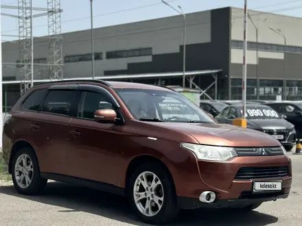 Mitsubishi Outlander 2012 года за 5 100 000 тг. в Алматы – фото 3