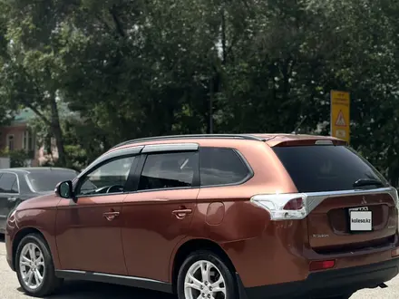 Mitsubishi Outlander 2012 года за 5 100 000 тг. в Алматы – фото 4