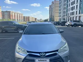 Toyota Camry, 2015