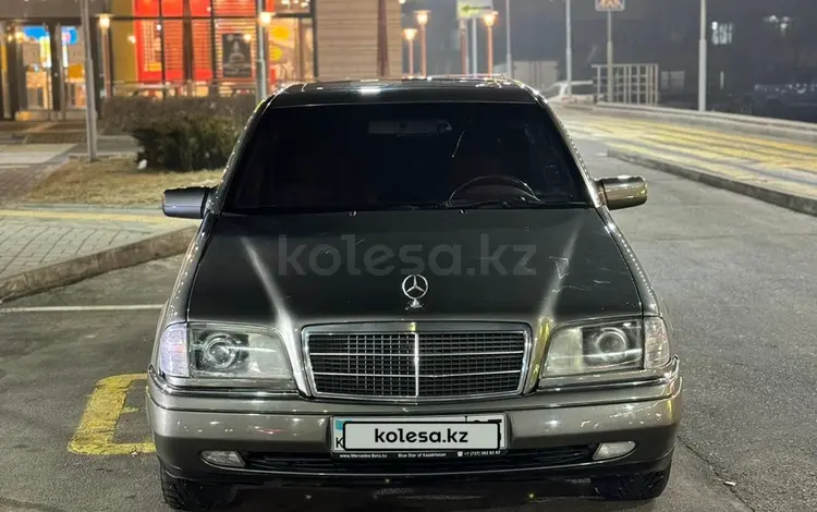 Mercedes-Benz C 200 1994 года за 3 500 000 тг. в Алматы