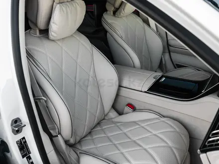 Mercedes-Maybach S 580 4MATIC 2025 года за 155 000 000 тг. в Астана – фото 4