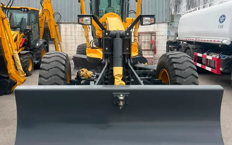 LiuGong  Автогрейдер CLG4215D (4WD) 2026 года за 44 700 000 тг. в Алматы