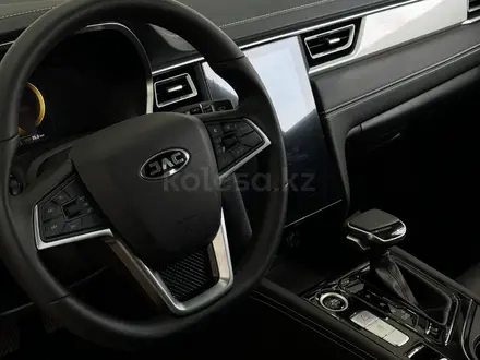 JAC J7 Comfort Plus 2025 года за 6 490 000 тг. в Семей – фото 16
