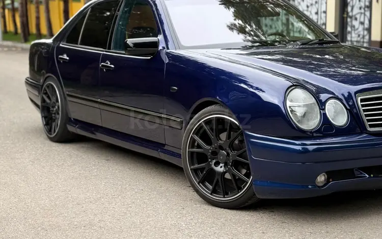 Mercedes-Benz E 55 AMG 1997 года за 4 600 000 тг. в Алматы