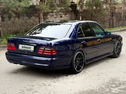 Mercedes-Benz E 55 AMG 1997 года за 4 600 000 тг. в Алматы – фото 7