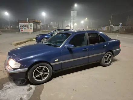 Mercedes-Benz C 200 1996 года за 1 700 000 тг. в Астана