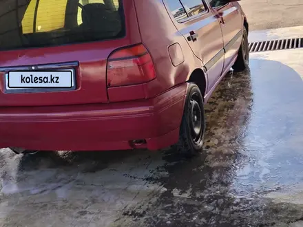 Volkswagen Golf 1993 года за 750 000 тг. в Атырау – фото 4