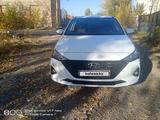 Hyundai Accent 2021 года за 8 500 000 тг. в Караганда