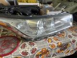 Передние фары на toyota highlander за 290 000 тг. в Атырау