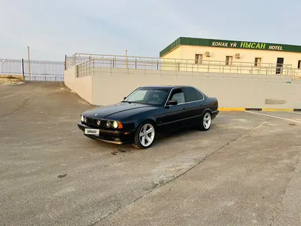 BMW 530 1993 года за 3 900 000 тг. в Актау – фото 2