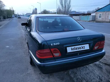 Mercedes-Benz E 230 1998 года за 3 333 000 тг. в Кызылорда – фото 6