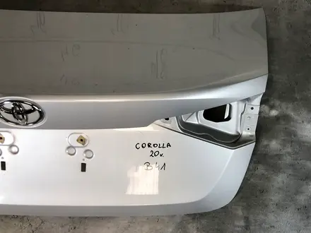 Крышка богажника Toyota Corolla ORIGINAL за 230 000 тг. в Алматы – фото 3