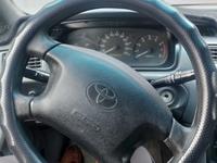 Toyota Camry 1998 годаүшін2 500 000 тг. в Тараз